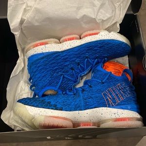 Nike Lebron XV